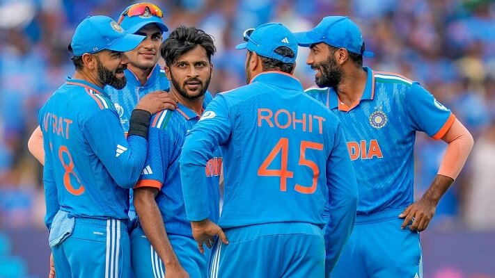 Virat Kohli vs Rohit Sharma who is better batsman — The leadership dilemma